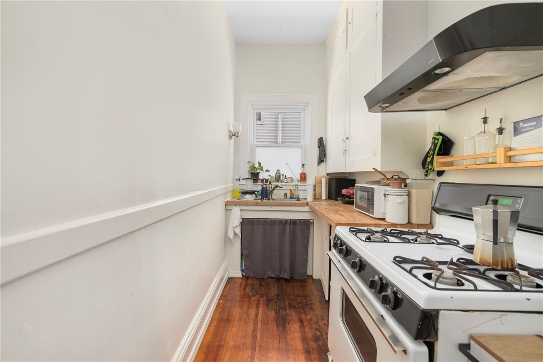 123 Elmwood Avenue