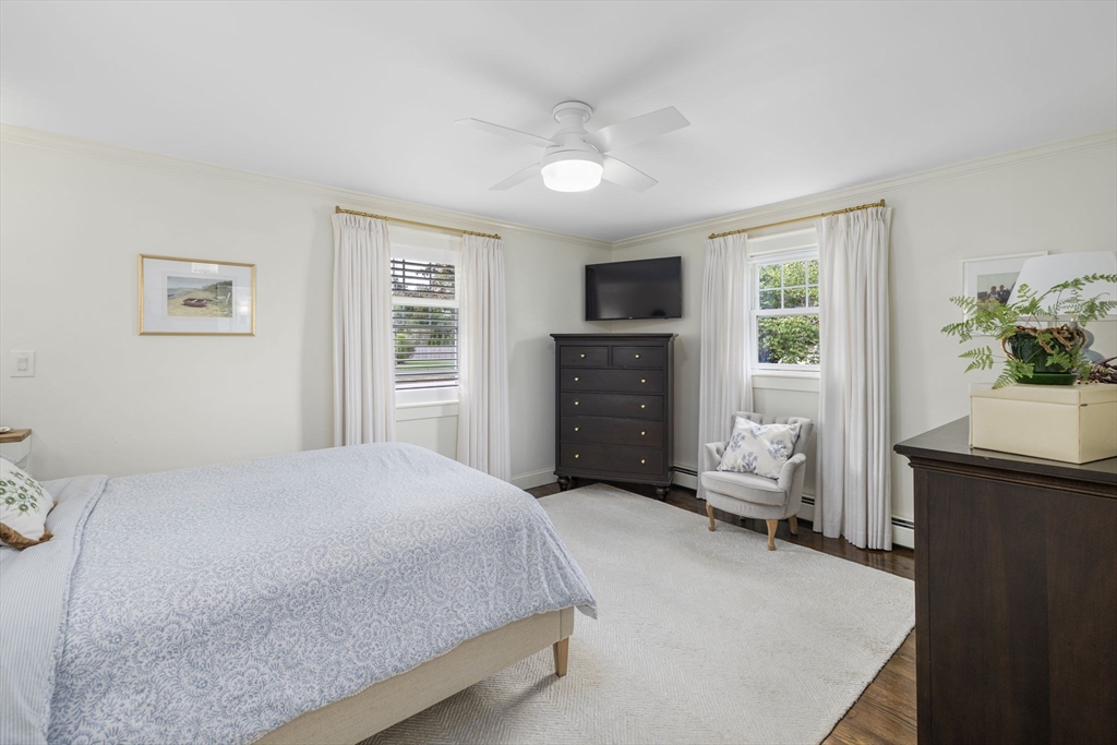 129 Fieldwood Ave