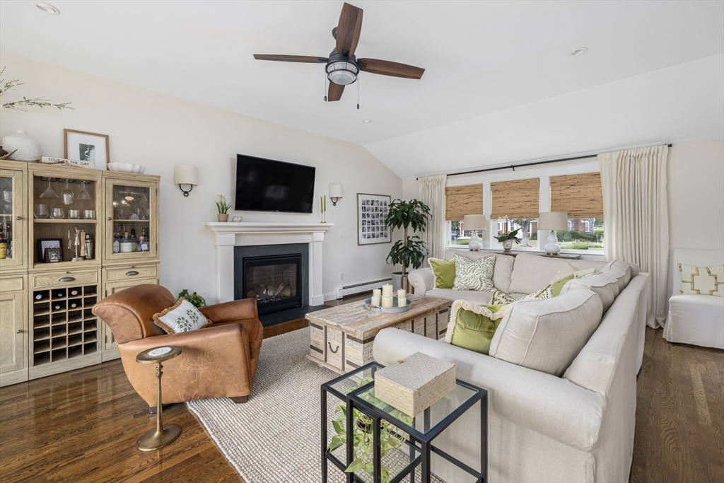 129 Fieldwood Ave