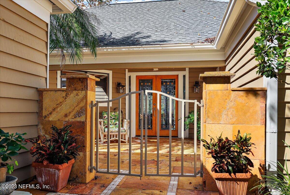 2009 PALMETTO POINT DR