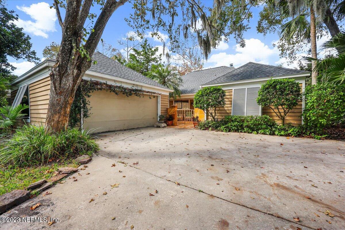 2009 PALMETTO POINT DR
