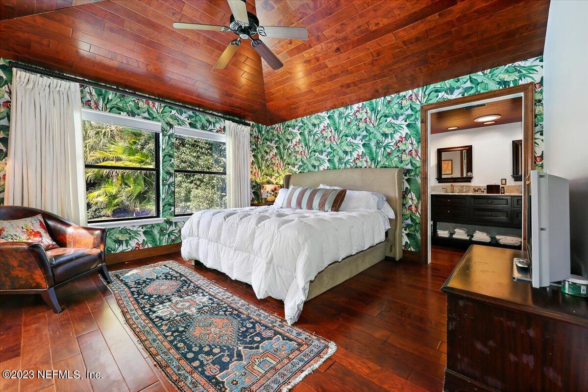 2009 PALMETTO POINT DR