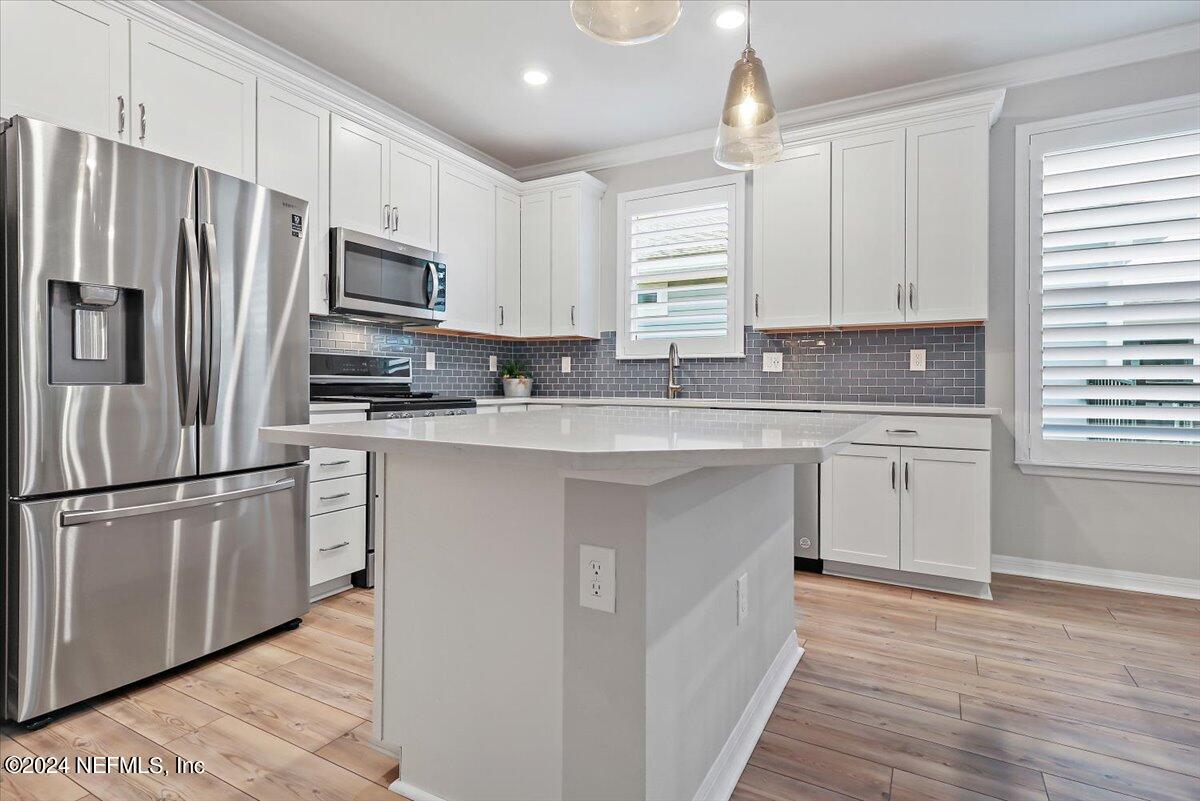 106 YELLOW IRIS Court