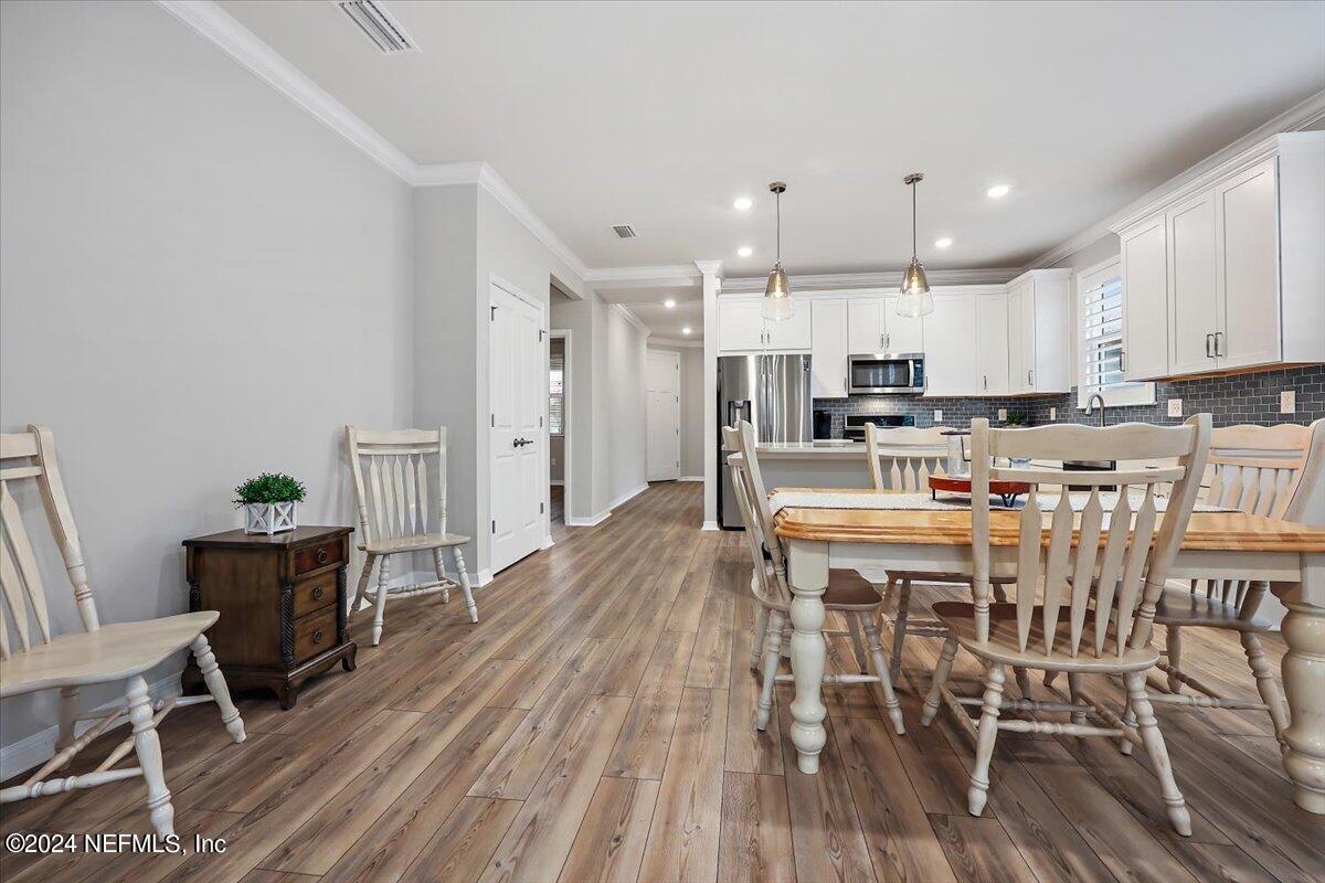 106 YELLOW IRIS Court