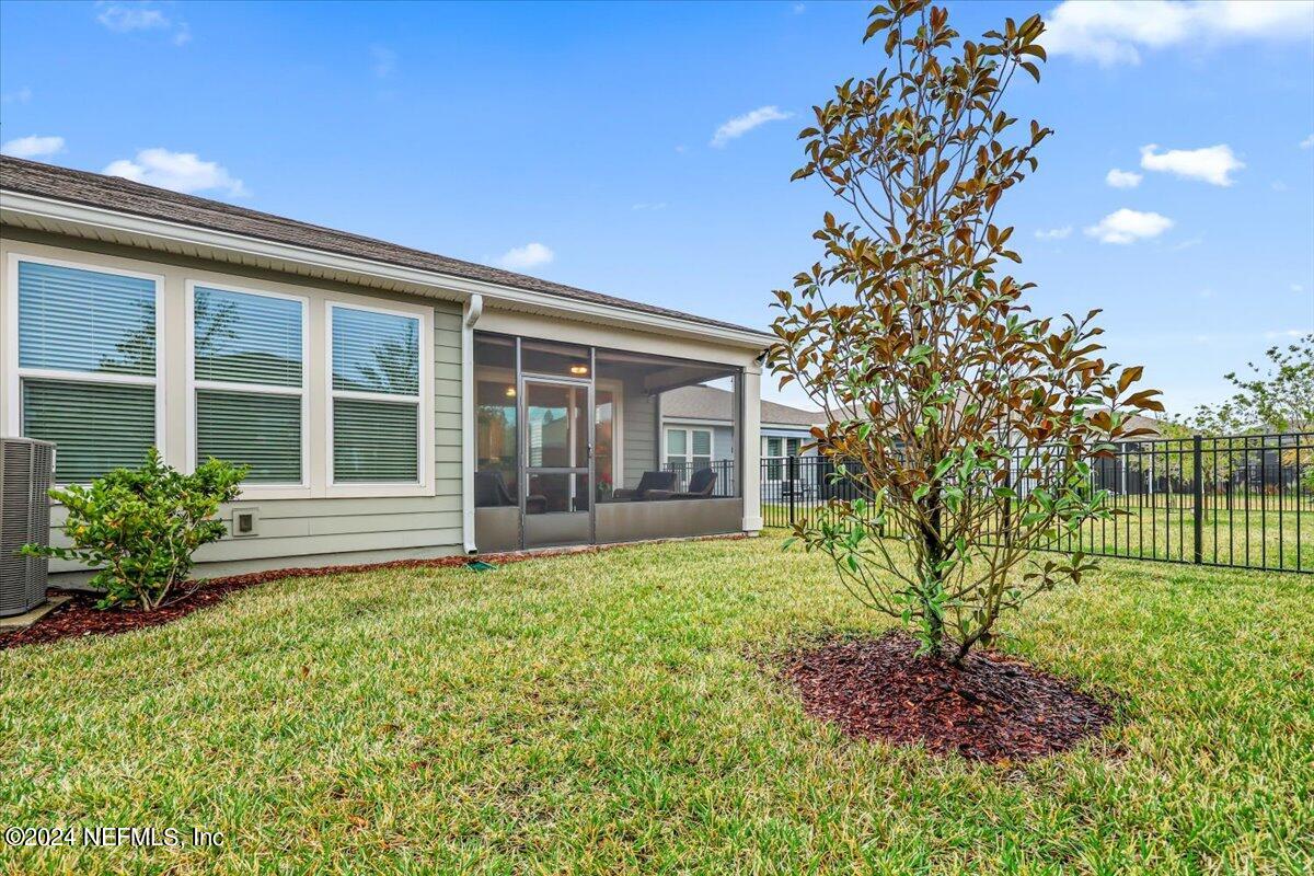 106 YELLOW IRIS Court