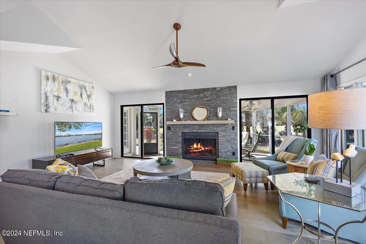 522 QUAIL POINTE Lane