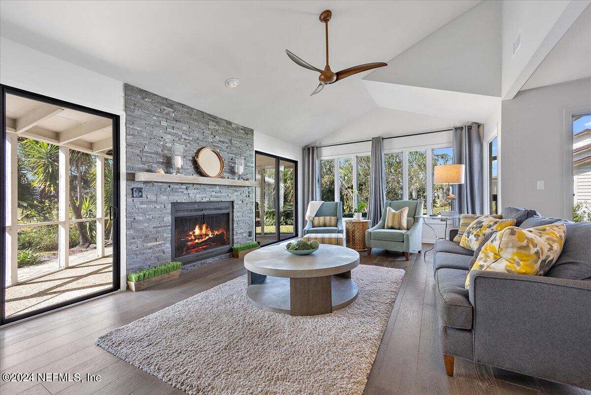 522 QUAIL POINTE Lane