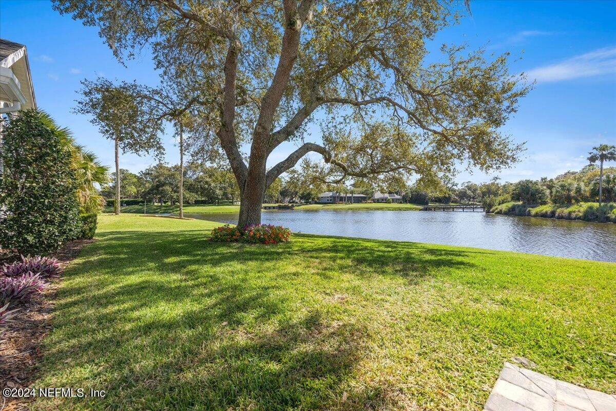 313 WATER'S EDGE Drive S