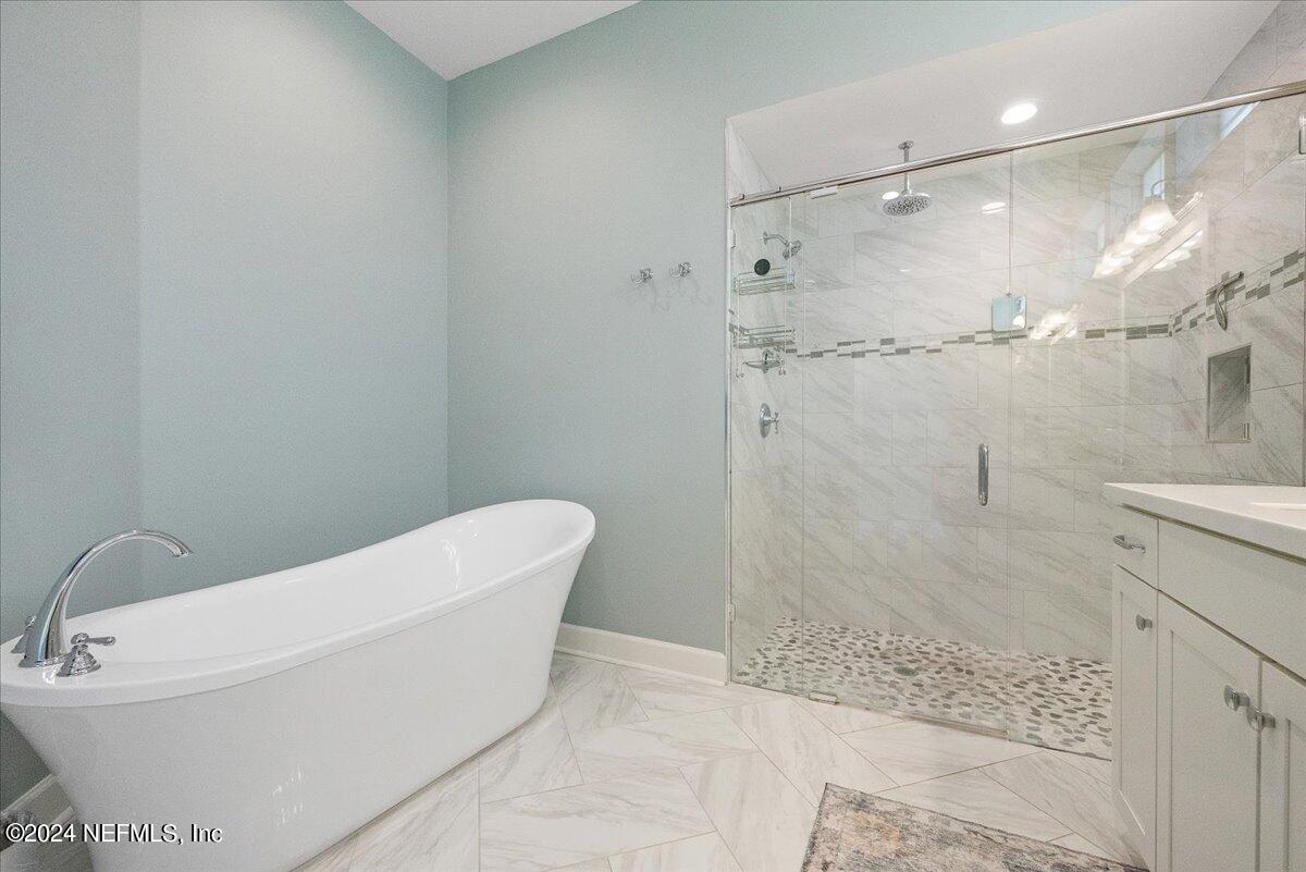 313 WATER'S EDGE Drive S