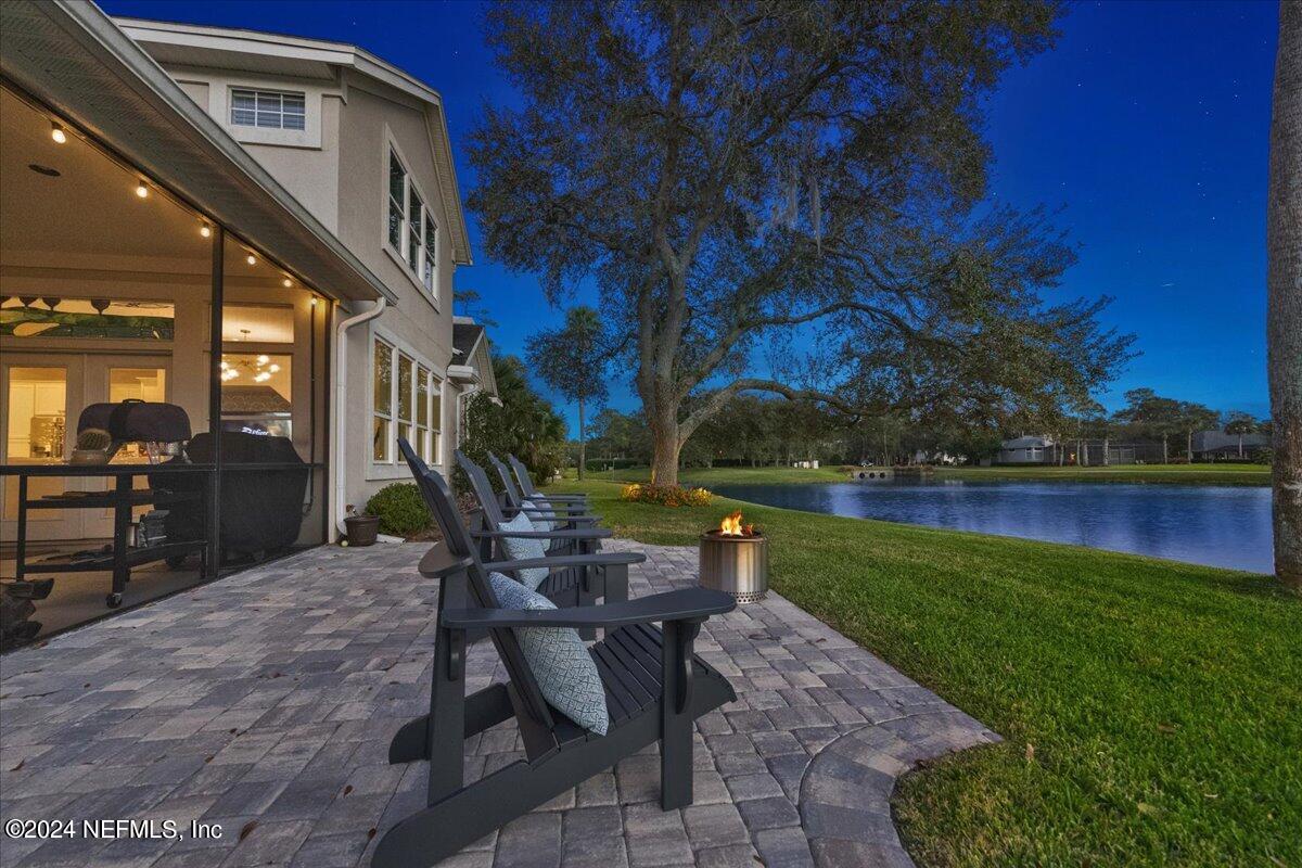 313 WATER'S EDGE Drive S