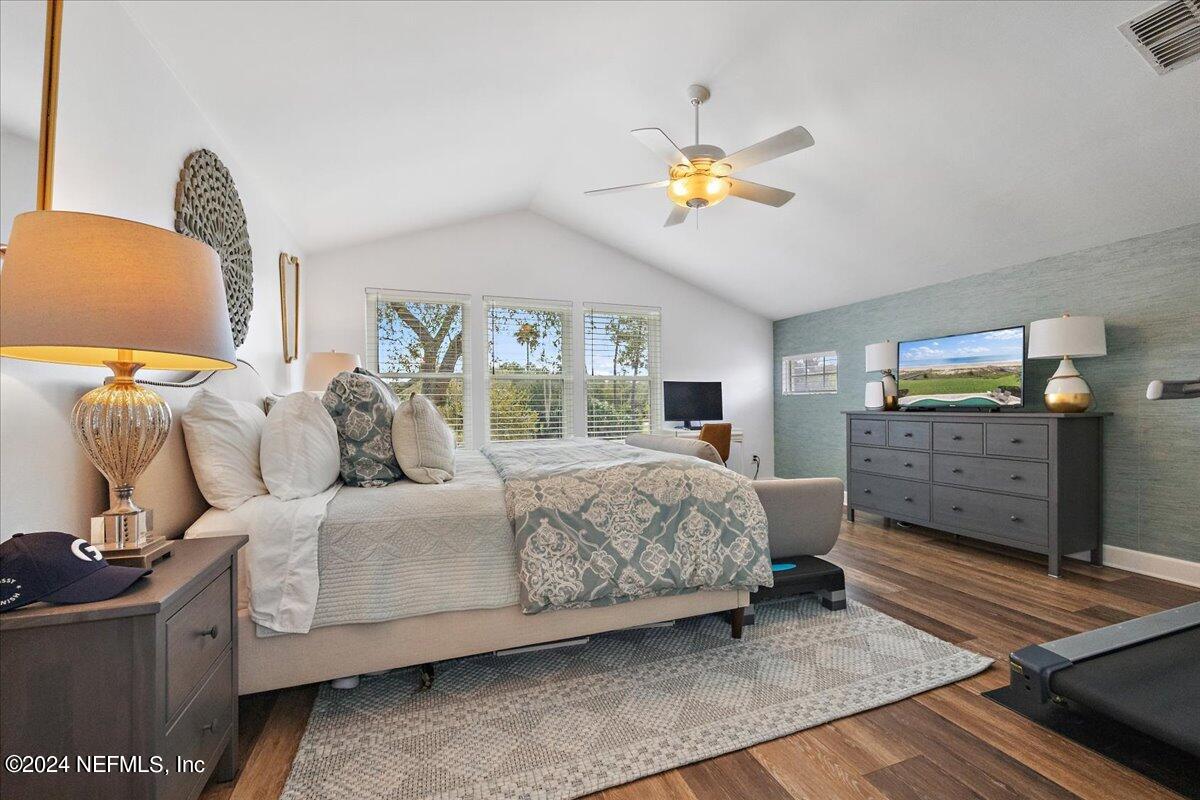 313 WATER'S EDGE Drive S