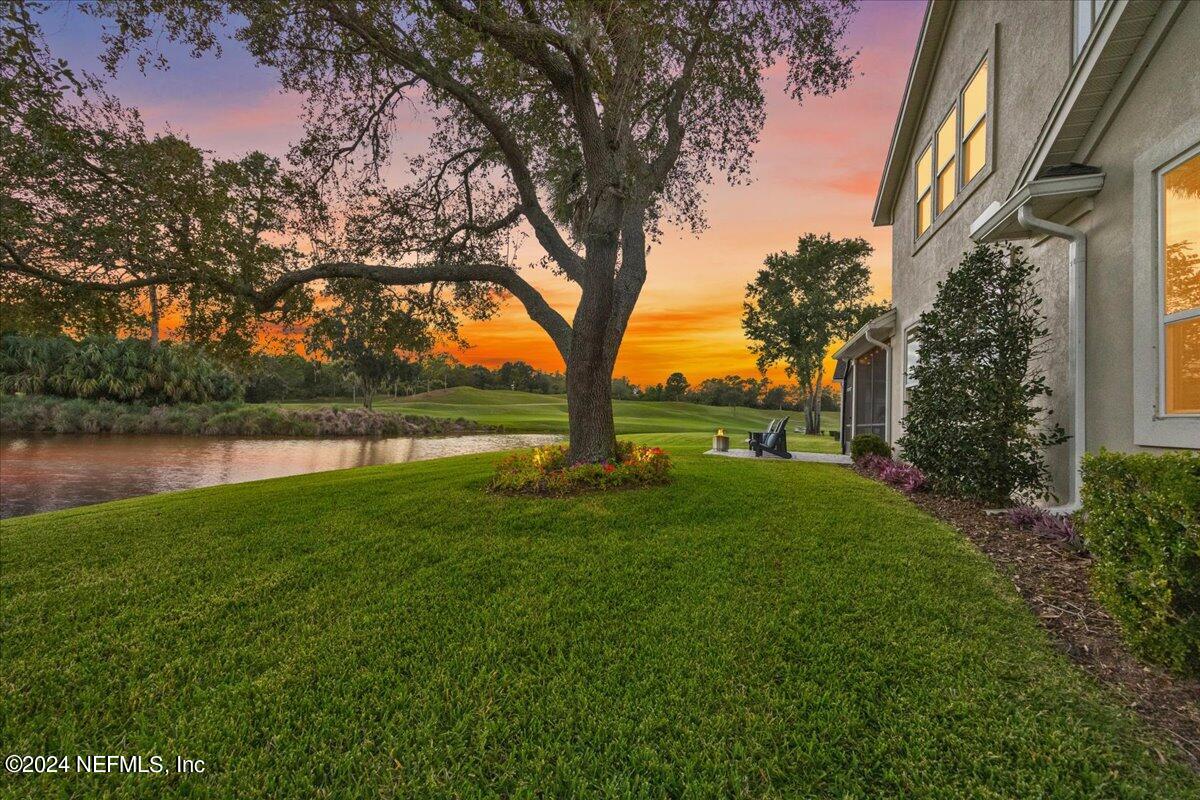 313 WATER'S EDGE Drive S