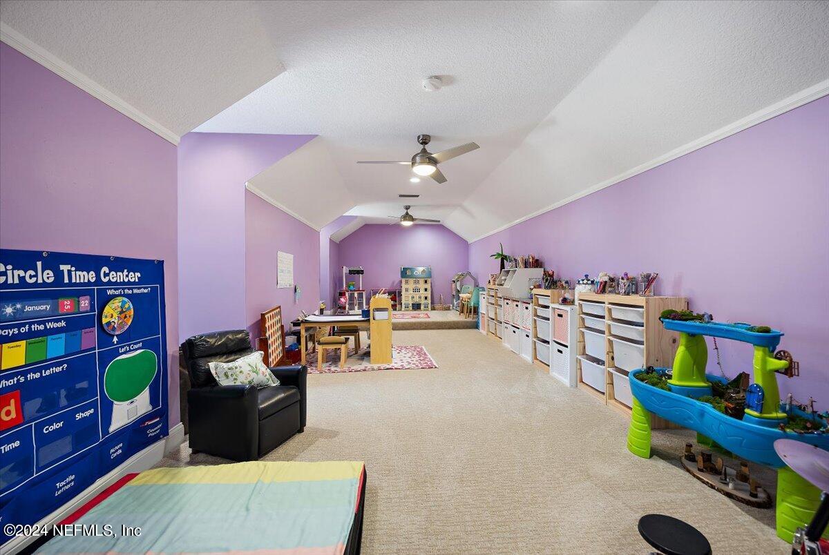 1314 CHARTER Court