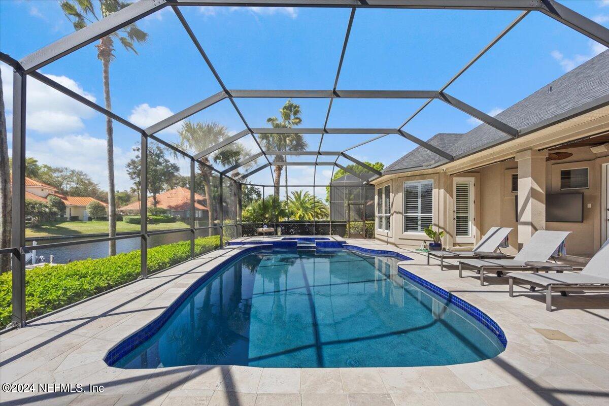1314 CHARTER Court