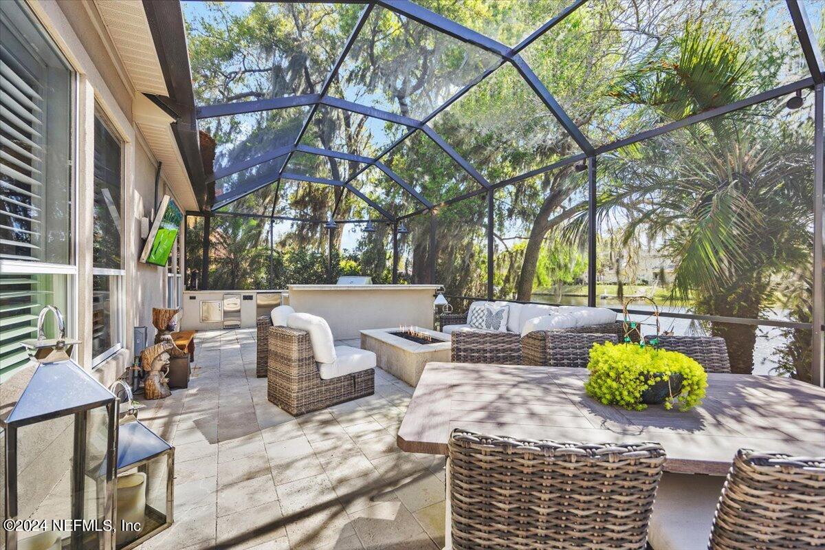 1314 CHARTER Court