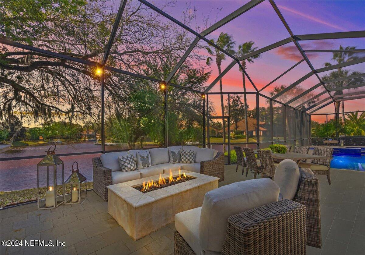 1314 CHARTER Court