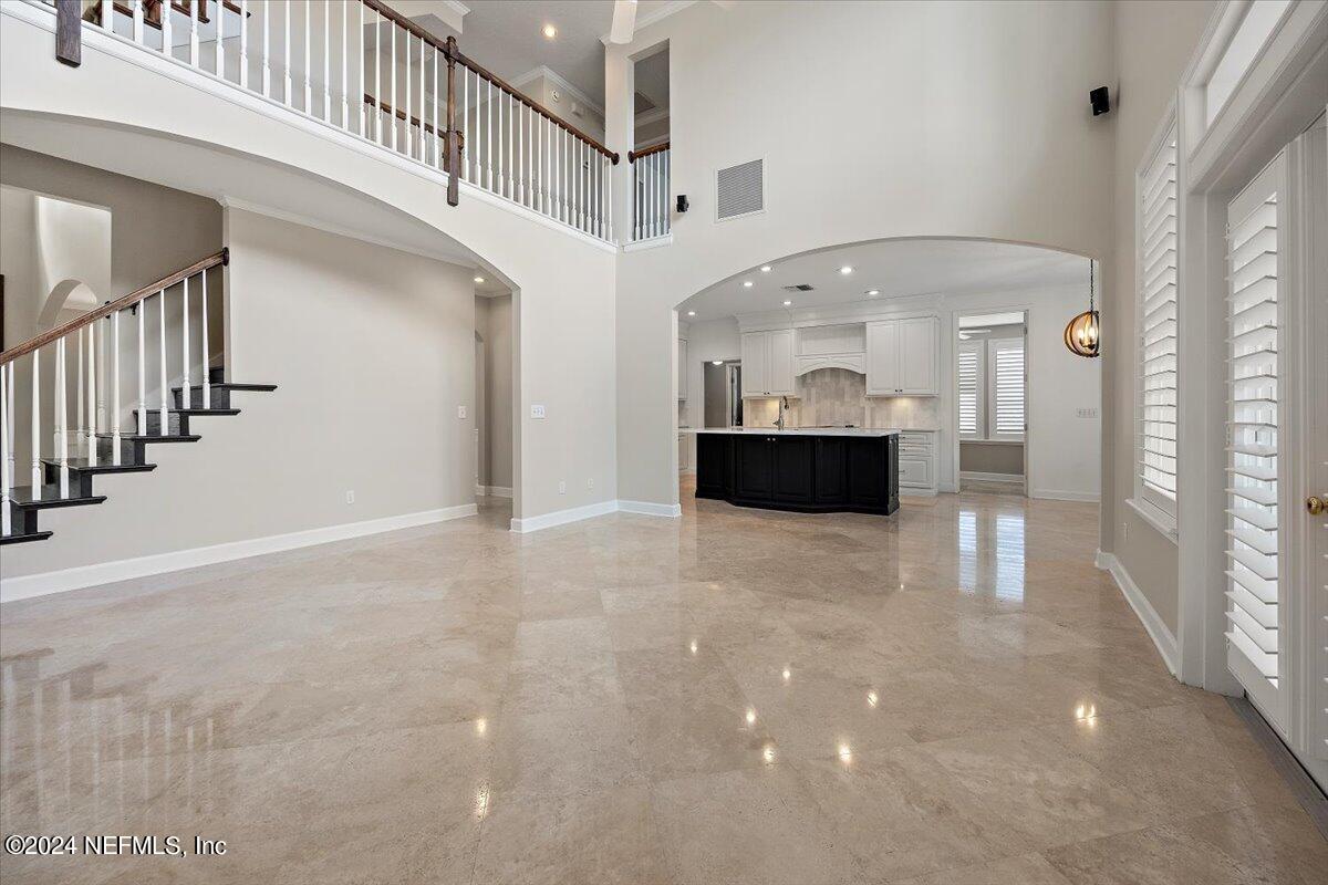 413 S LAKEWOOD RUN Drive