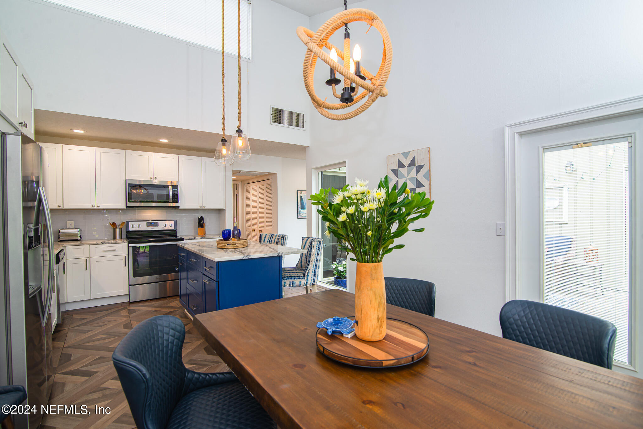 9859 SAWGRASS Drive