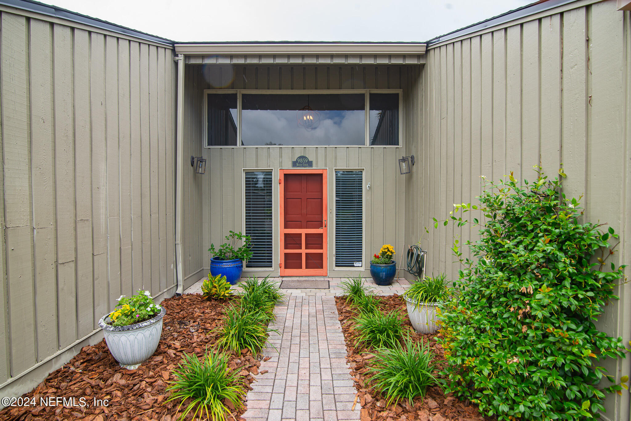 9859 SAWGRASS Drive