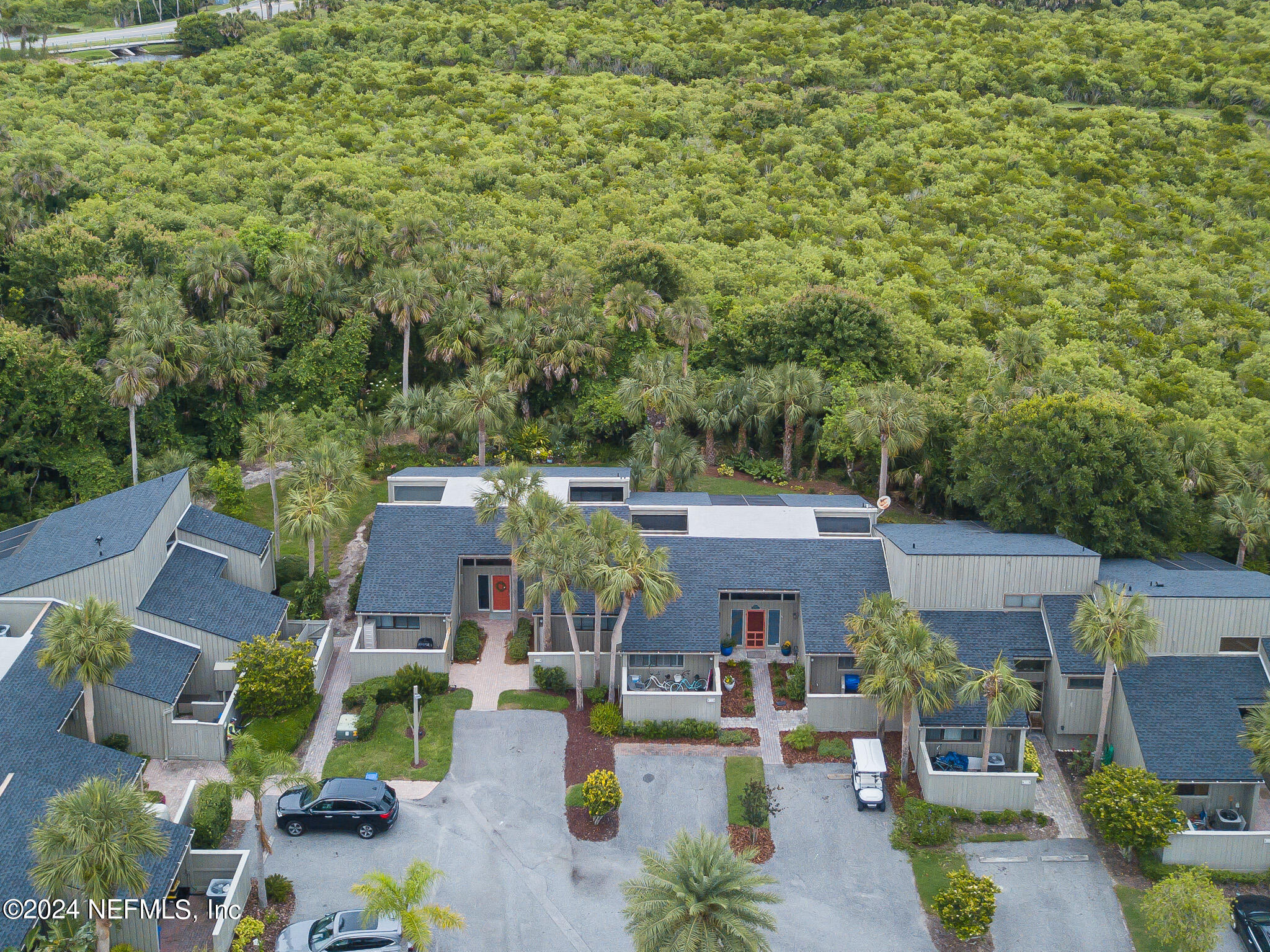 9859 SAWGRASS Drive
