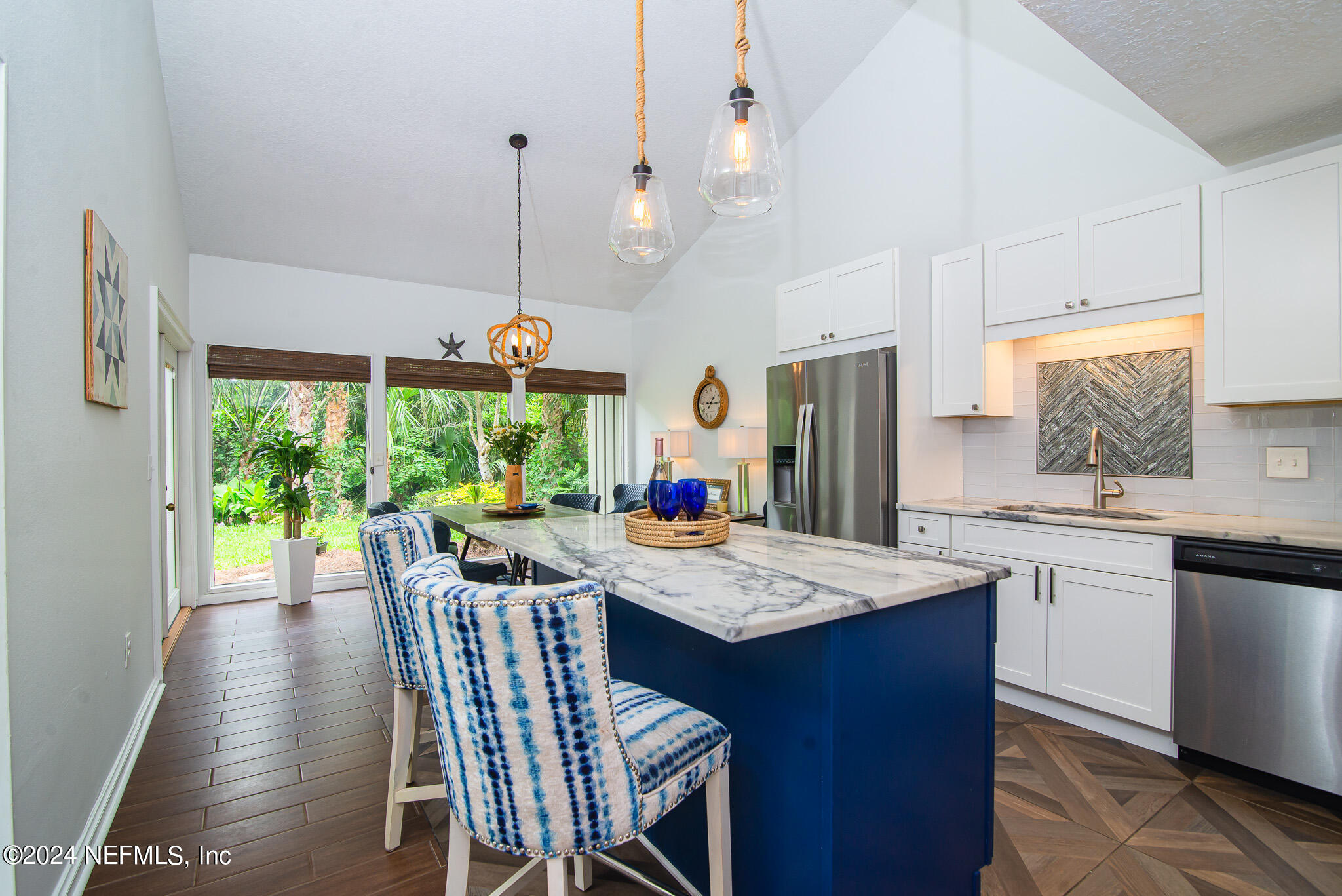 9859 SAWGRASS Drive