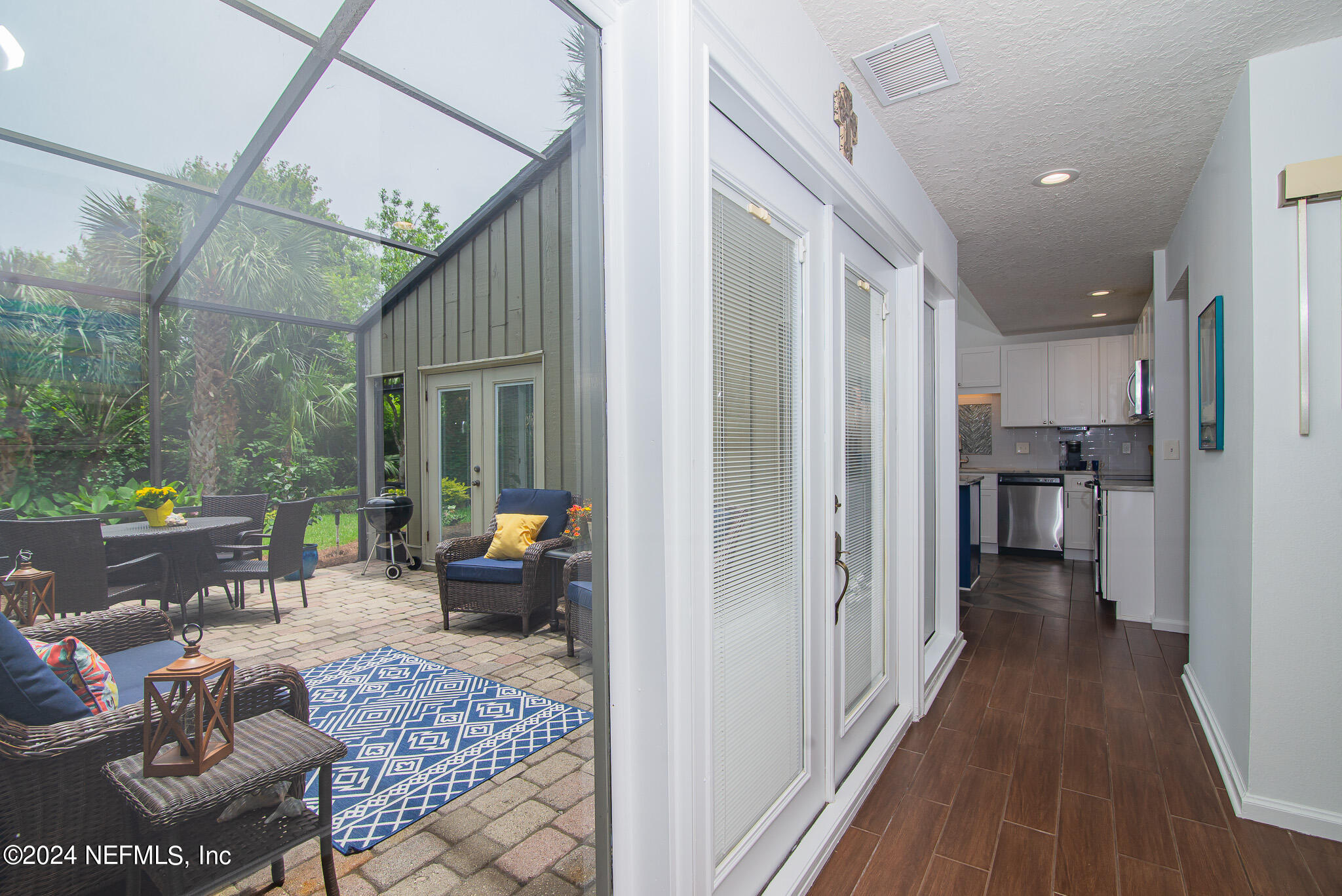 9859 SAWGRASS Drive