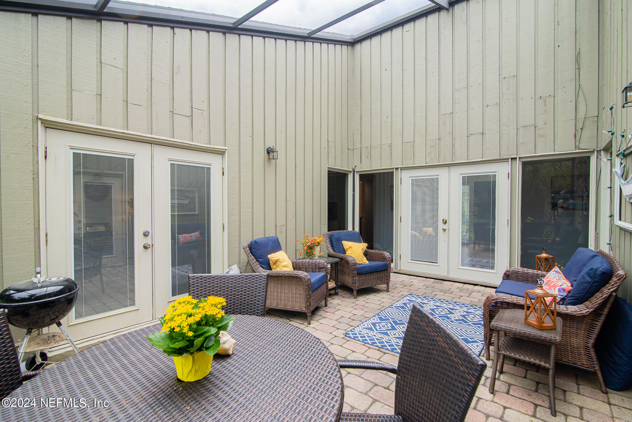 9859 SAWGRASS Drive