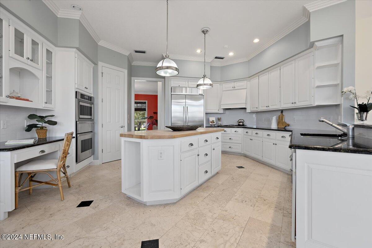 405 OSPREY LOOKOUT Court