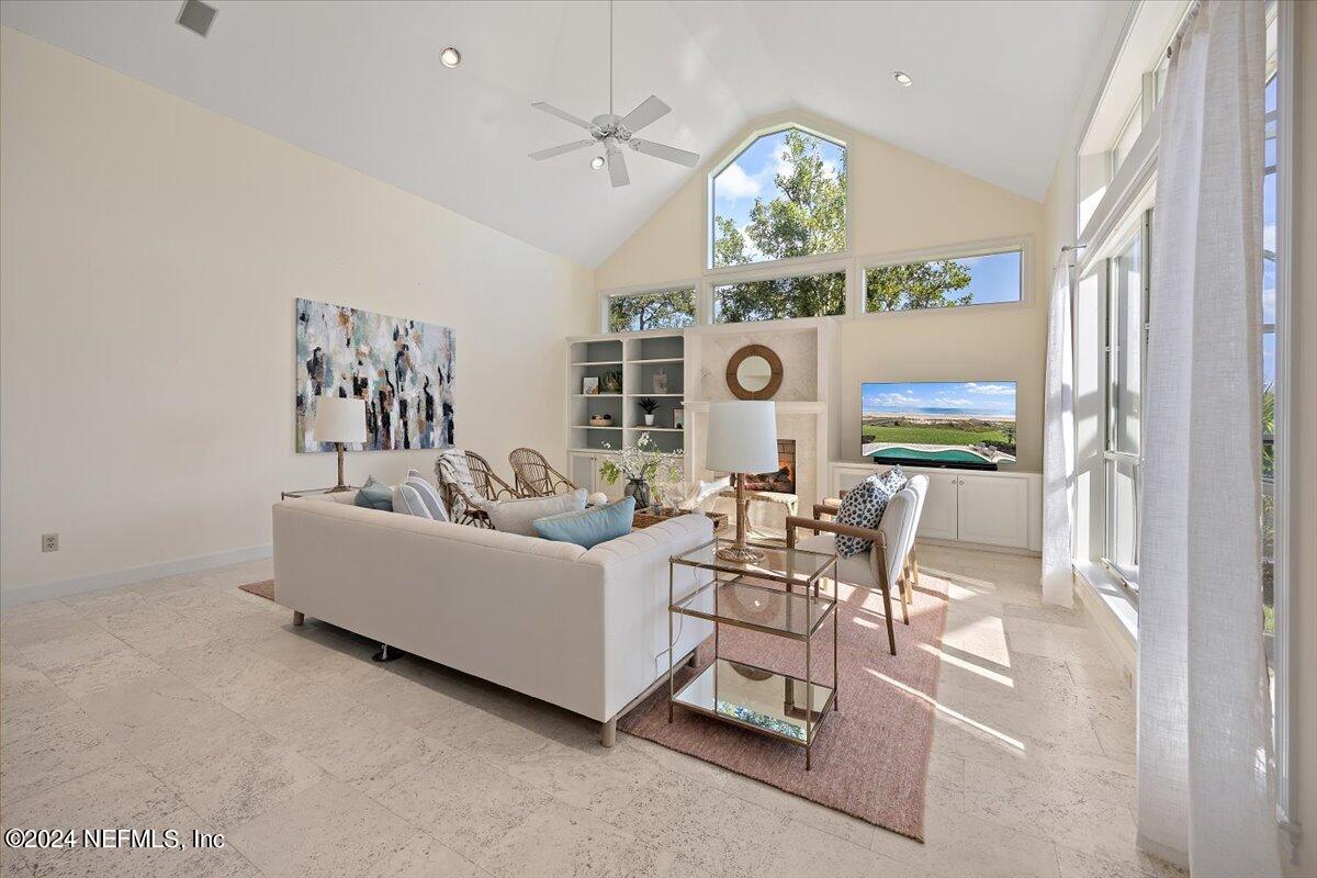 405 OSPREY LOOKOUT Court