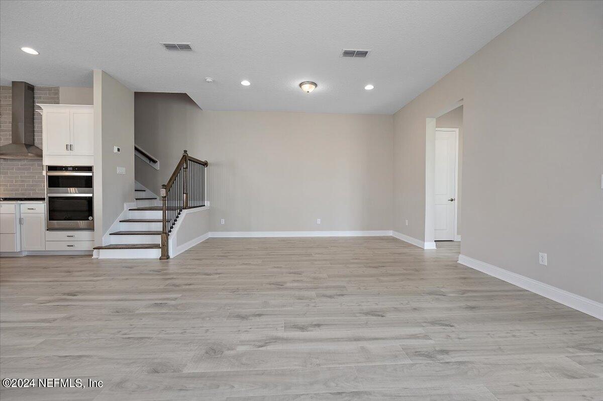 555 MARQUESA Circle