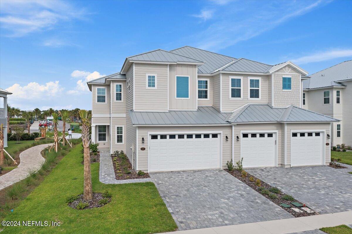 547 MARQUESA Circle