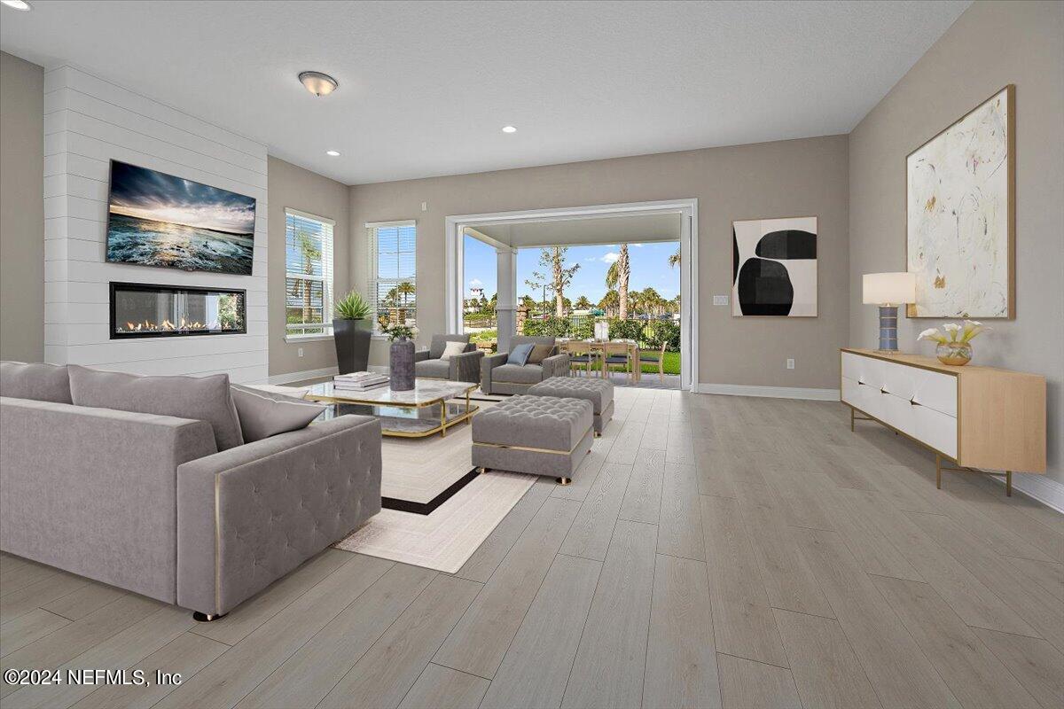 547 MARQUESA Circle