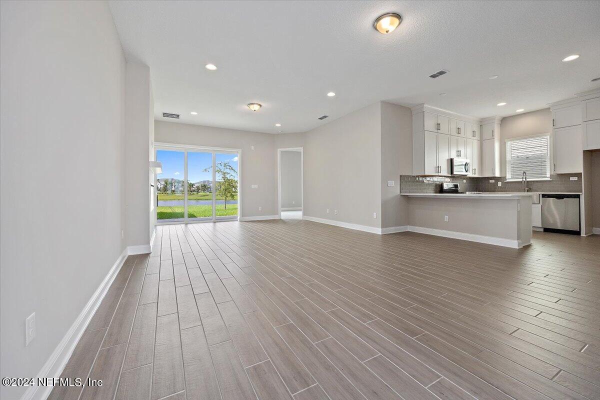 439 RUM RUNNER Way