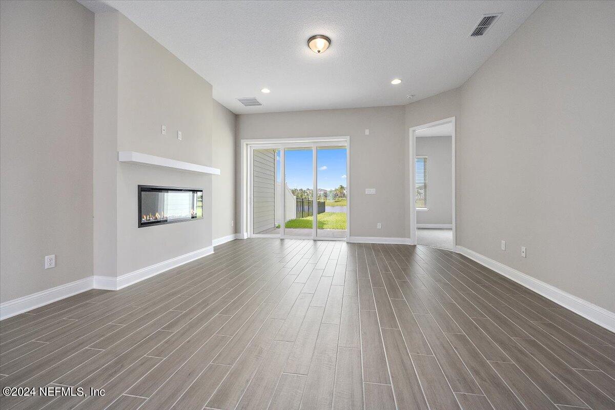 439 RUM RUNNER Way