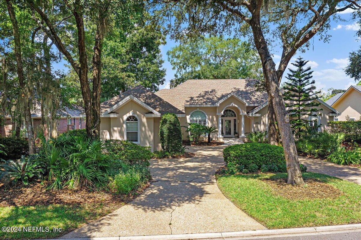 2316 OCEANFOREST Drive W