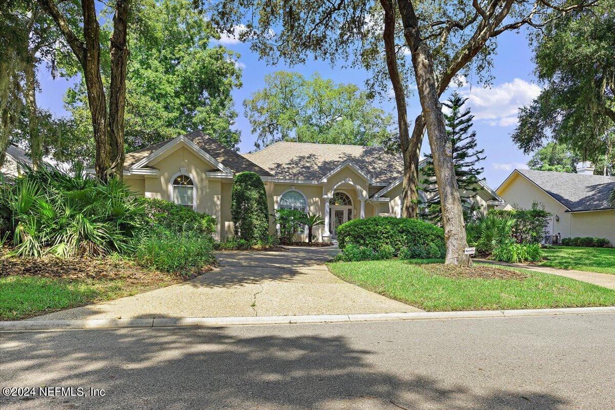 2316 OCEANFOREST Drive W