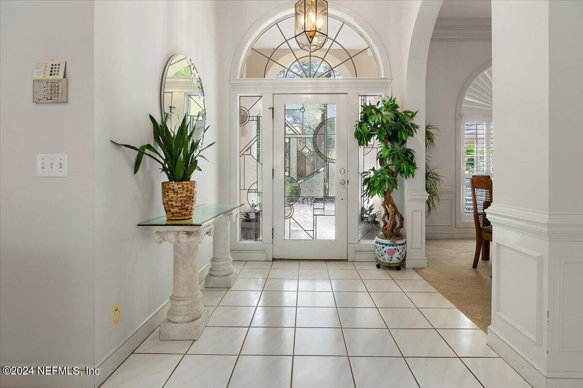 2316 OCEANFOREST Drive W