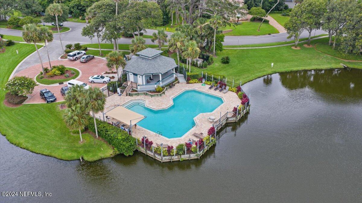 2316 OCEANFOREST Drive W