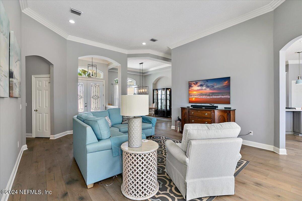 168 RETREAT Place