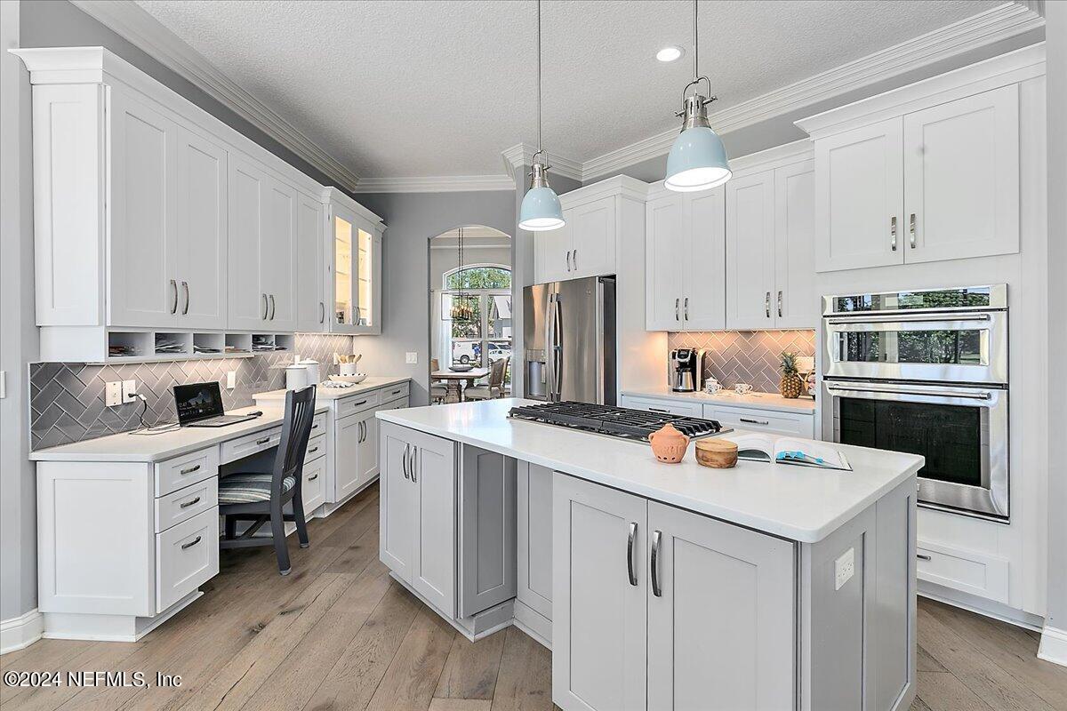 168 RETREAT Place