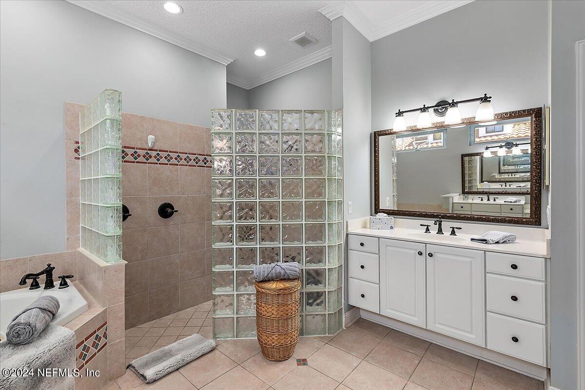 168 RETREAT Place