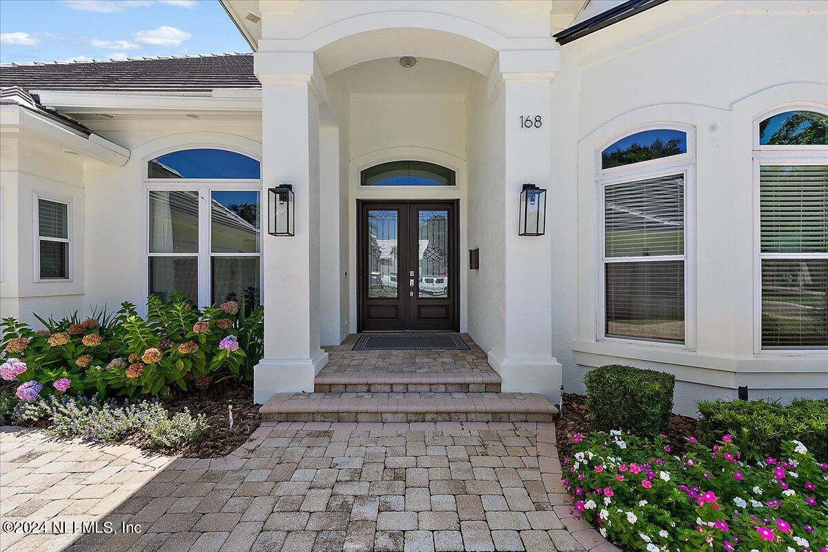 168 RETREAT Place