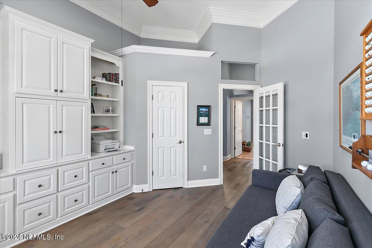 168 RETREAT Place