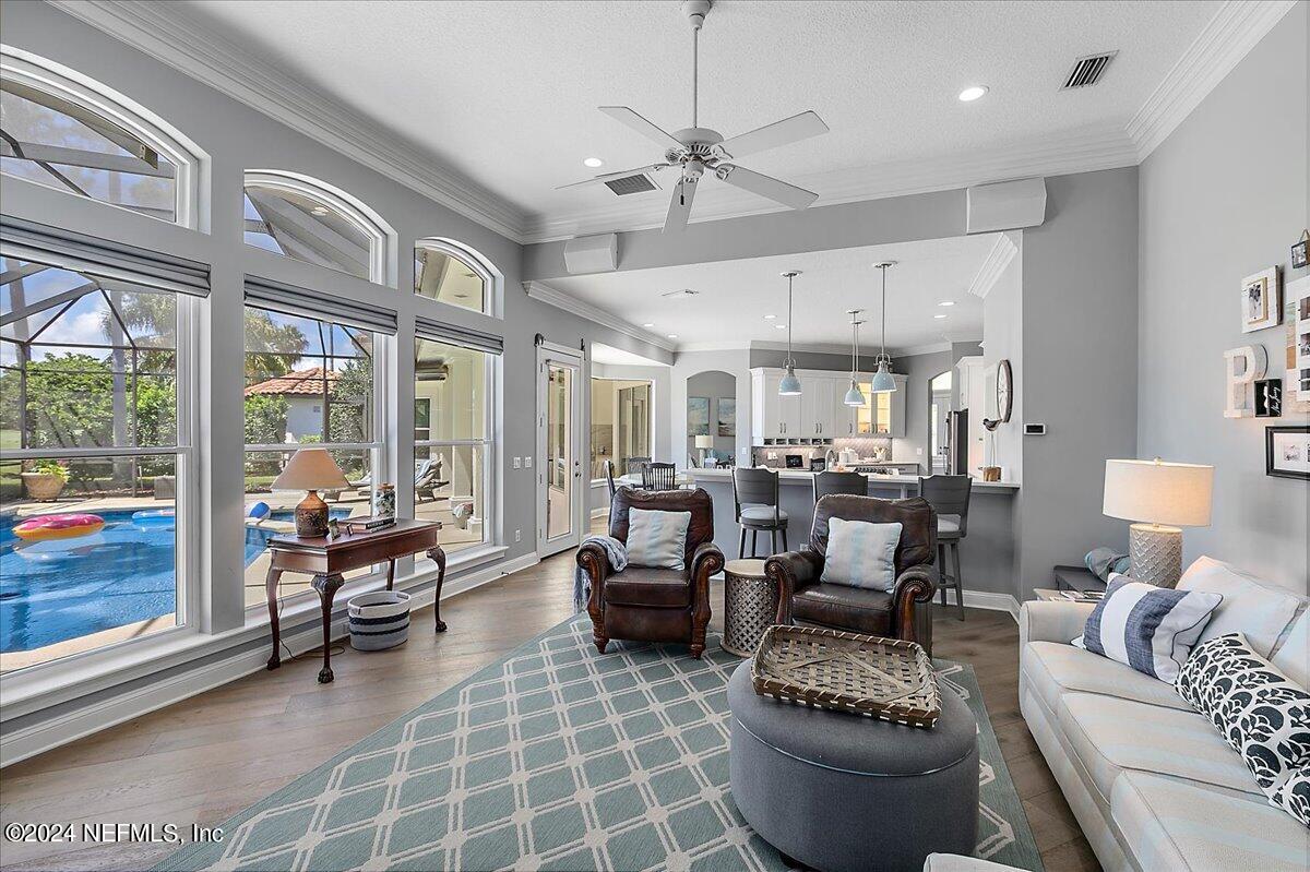 168 RETREAT Place