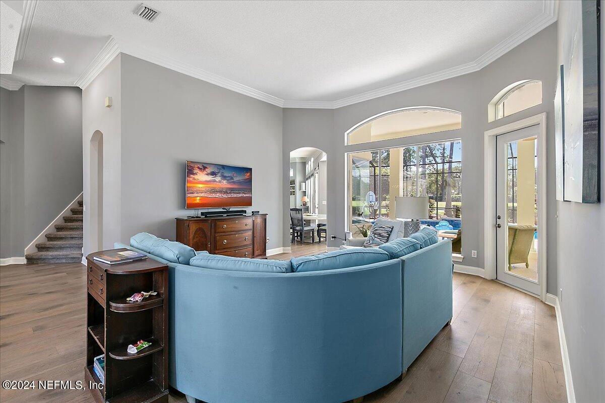 168 RETREAT Place