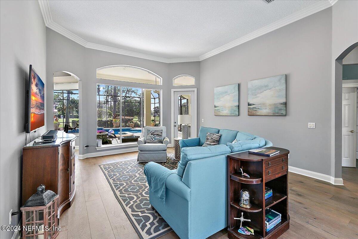 168 RETREAT Place