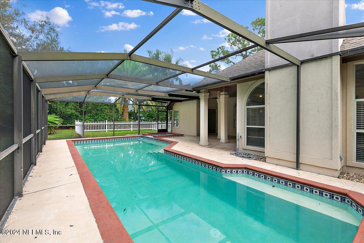 45 WATERBRIDGE Court