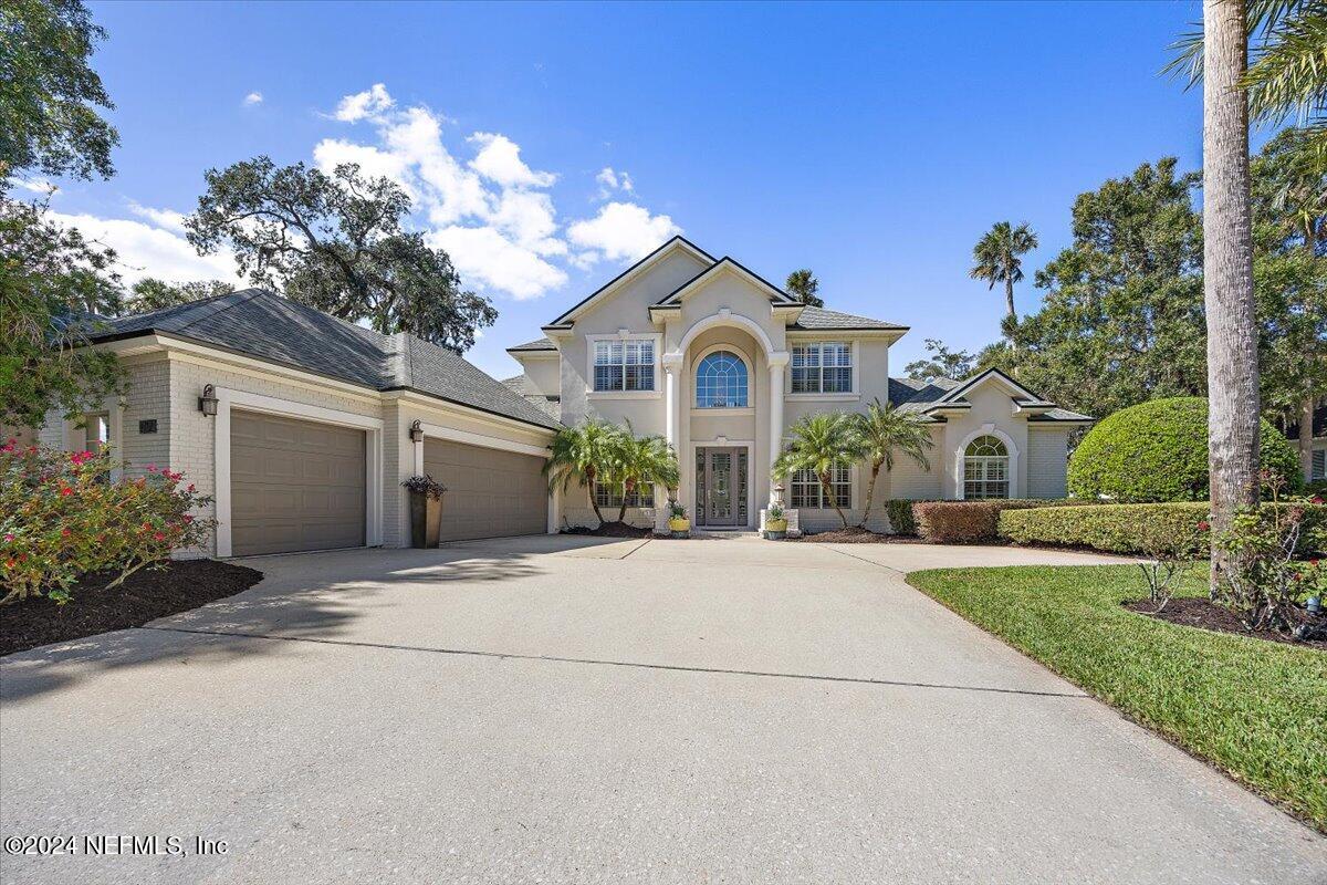 401 CLEARWATER Drive