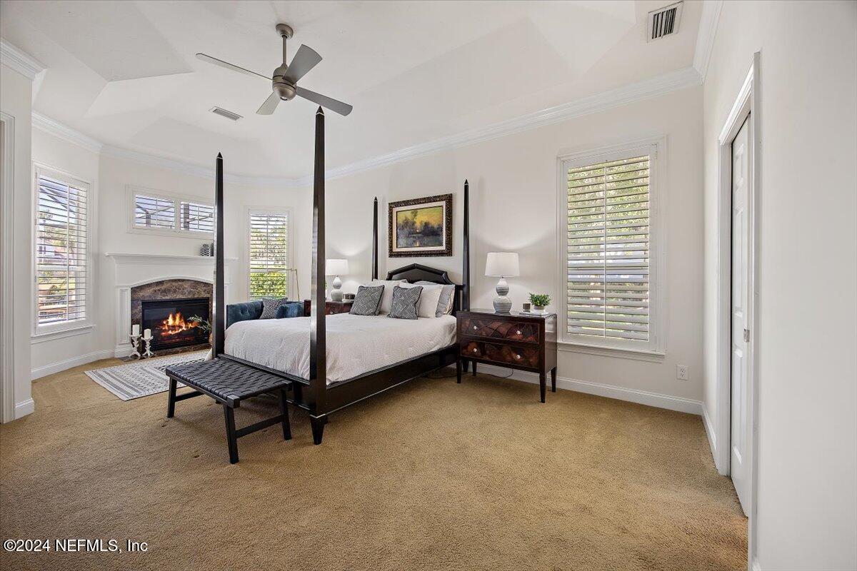 401 CLEARWATER Drive