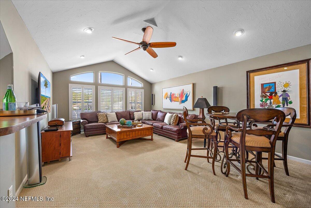 401 CLEARWATER Drive